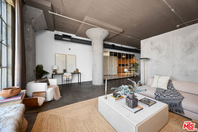 1855 Industrial Street, Los Angeles CA: https://media.crmls.org/mediaz/1fc7a466-6ba5-42f4-b594-3343593b5df8.jpg