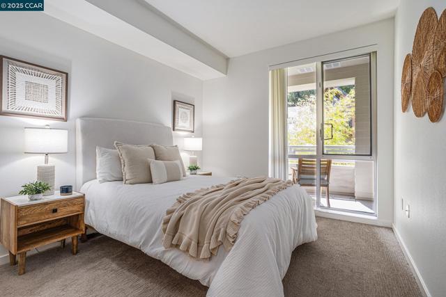 1655 N California Blvd, Walnut Creek CA: https://media.crmls.org/mediaz/1fc7a57c-9d1d-4ac1-8f19-70d52c528a7a.jpg