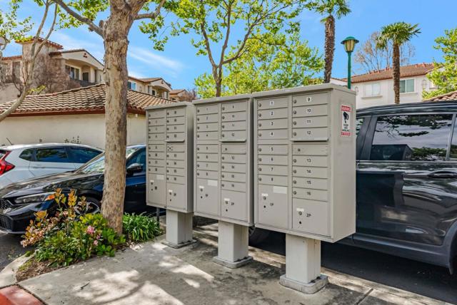 35580 Monterra Terrace, Union City CA: https://media.crmls.org/mediaz/1fc8867e-daeb-4888-8655-c47f50076df9.jpg