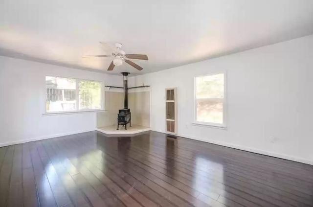 20920 Sunset Way, Colfax CA: https://media.crmls.org/mediaz/1fcb4ab7-3561-400b-99ff-3c3335205244.jpg