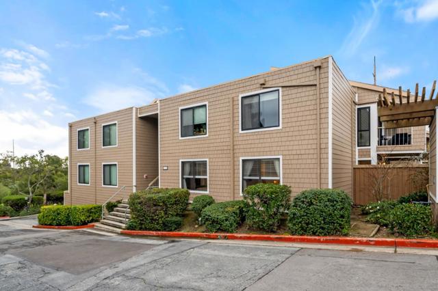 1685 Bayridge Way, San Mateo CA: https://media.crmls.org/mediaz/1fcc822e-27ae-4253-991c-a6132deba16a.jpg