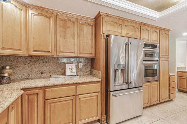 38957 Altura Street, Fremont CA: https://media.crmls.org/mediaz/1fccc8fe-b920-4099-9678-443e6180e7bd.jpg
