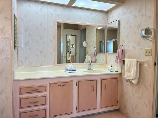 Detail Gallery Image 23 of 36 For 2130 Sunset Dr #99,  Vista,  CA 92081 - 2 Beds | 2 Baths