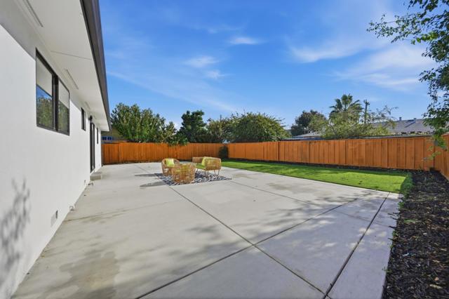 4572 Bianca Drive, Fremont CA: https://media.crmls.org/mediaz/1fcda0db-fb53-44d1-89be-8eb501f8a845.jpg