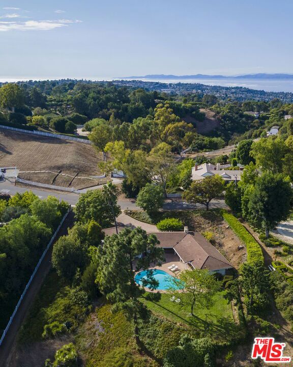 5 Caballeros Road, Rolling Hills, California 90274, 2 Bedrooms Bedrooms, ,3 BathroomsBathrooms,Residential,Sold,Caballeros,25585033