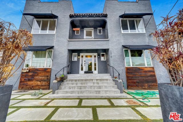 1216 N Kenmore Avenue, Los Angeles CA: https://media.crmls.org/mediaz/1fcf69b6-a06d-47bc-893a-9f66b96cb916.jpg