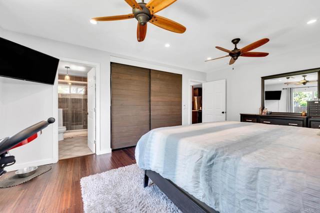 962 Wilson Avenue, El Cajon CA: https://media.crmls.org/mediaz/1fcfb626-ef3b-48c5-afcc-8c3e5aeb1d3f.jpg