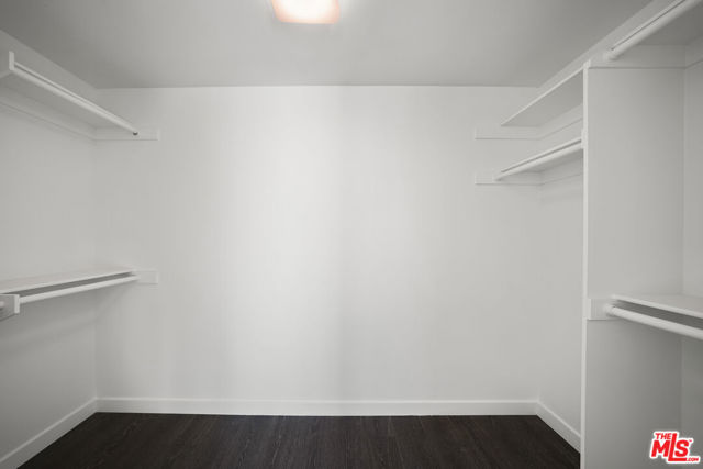 5800 Harold Way, Los Angeles CA: https://media.crmls.org/mediaz/1fcfc949-d1c1-4188-8068-15bce9857e7f.jpg