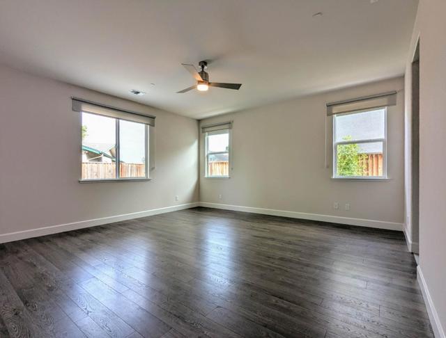 721 Segovia Drive, Hollister CA: https://media.crmls.org/mediaz/1fd0a920-a771-4cb1-b793-8ae02e9d0306.jpg