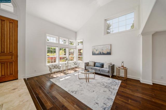 Image 12 of 60 For 812 Beaver Creek Ct