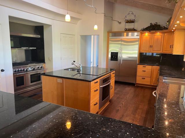 Detail Gallery Image 25 of 29 For 9450 La Jolla Farms Rd, La Jolla,  CA 92037 - 8 Beds | 7/1 Baths