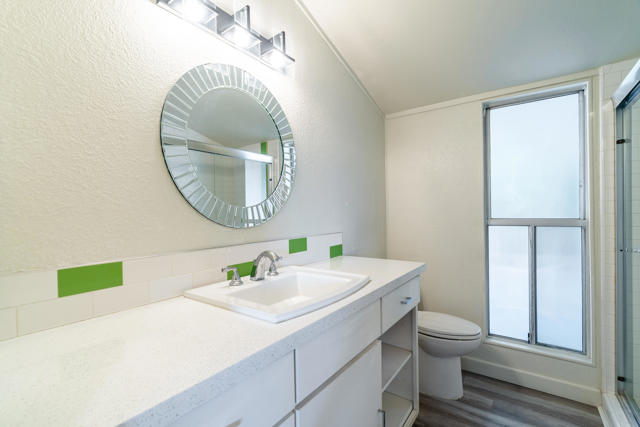 14 International Boulevard, Rancho Mirage CA: https://media.crmls.org/mediaz/1fd323ff-a41d-4e32-8fa8-721be7eef73c.jpg