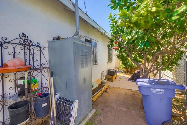 1828 34 B Avenue, National City CA: https://media.crmls.org/mediaz/1fd380a5-2210-45d6-9633-d4c73bfef181.jpg