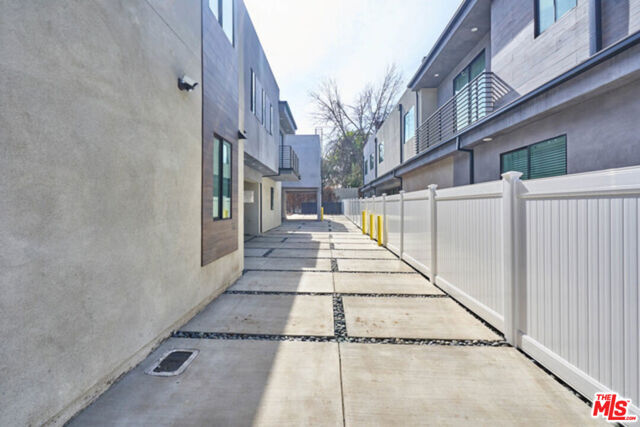 13928 Bessemer Street, Van Nuys CA: https://media.crmls.org/mediaz/1fd3a005-6fe5-4a97-9e73-43461b11fabe.jpg