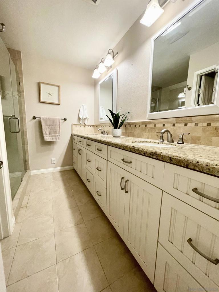 MLS #250039111SD image #8