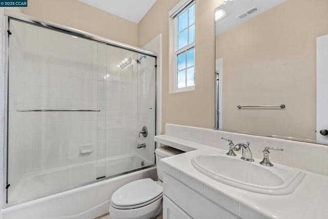 1966 Casablanca St, Danville CA: https://media.crmls.org/mediaz/1fd56314-51dc-4d93-80c3-34346f16857c.jpg