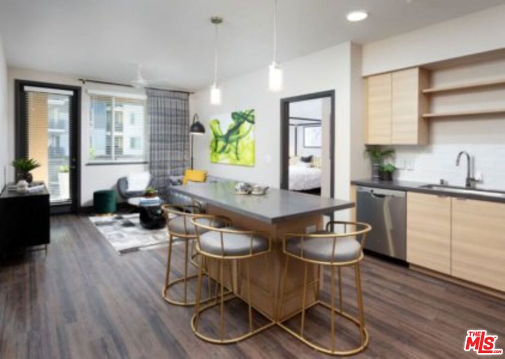 1fd6ea55 1816 40cd 95a9 E4b567254d41