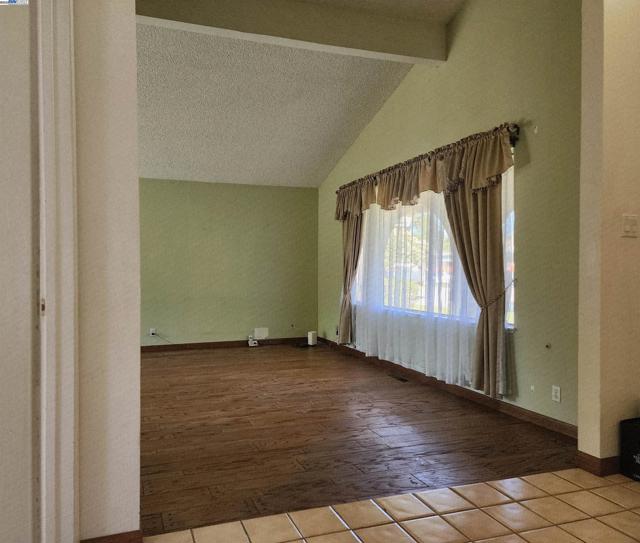4098 W Las Positas Blvd, Pleasanton CA: https://media.crmls.org/mediaz/1fd768f1-d255-4530-8de6-5b9899a30dac.jpg