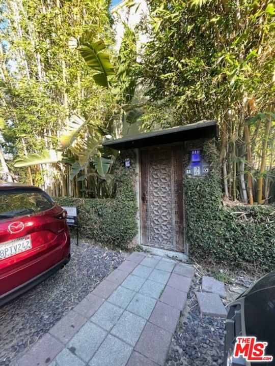 126 GALLEON Street, Marina del Rey CA: https://media.crmls.org/mediaz/1fd93fd2-18c1-4a4d-9611-d391c98c5166.jpg