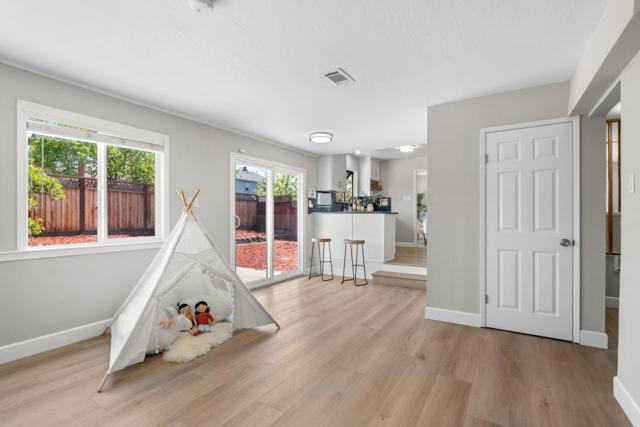 2790 Longford Drive, San Jose CA: https://media.crmls.org/mediaz/1fd95774-45cf-4a23-9696-2eba8b4a019b.jpg