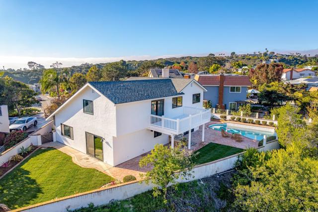 2193 Harbour Heights Rd, San Diego CA: https://media.crmls.org/mediaz/1fdac5be-2376-460b-b543-31c168914344.jpg