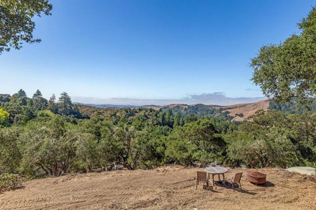 12725 Old La Honda Road, Woodside CA: https://media.crmls.org/mediaz/1fdaee5d-dc92-4eda-92f0-7058d2904626.jpg