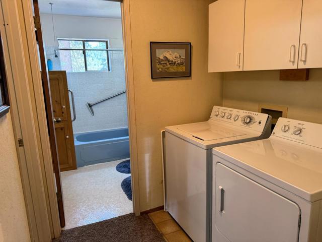 50858 Red Fir Terrace, Soda Springs CA: https://media.crmls.org/mediaz/1fdb7b23-94f2-4596-8d63-17f29daf7558.jpg