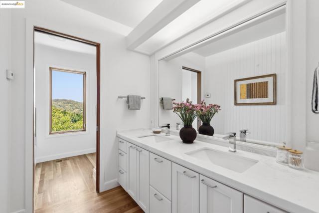 12688 Brookpark Road, Oakland CA: https://media.crmls.org/mediaz/1fdc5169-218a-46c0-b0e7-26d4554356da.jpg