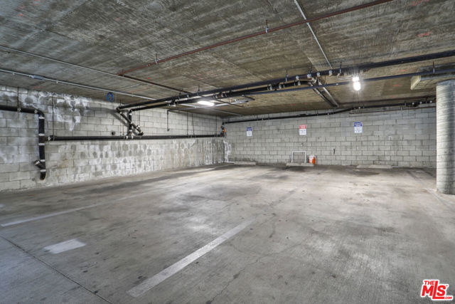 1540 N Bronson Avenue, Los Angeles CA: https://media.crmls.org/mediaz/1fdd7027-523f-4e76-beed-211f6a484848.jpg