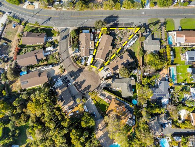 Detail Gallery Image 25 of 28 For 1227 Dolphin Cir, Vista,  CA 92084 - 4 Beds | 2 Baths