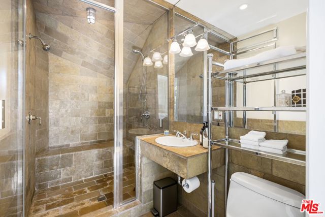 Drew Fenton | 11215 W Sunset Boulevard Los Angeles CA | MLS: 7520415 Drew Fenton | 11215 W Sunset Boulevard Los Angeles CA | MLS: 7520415