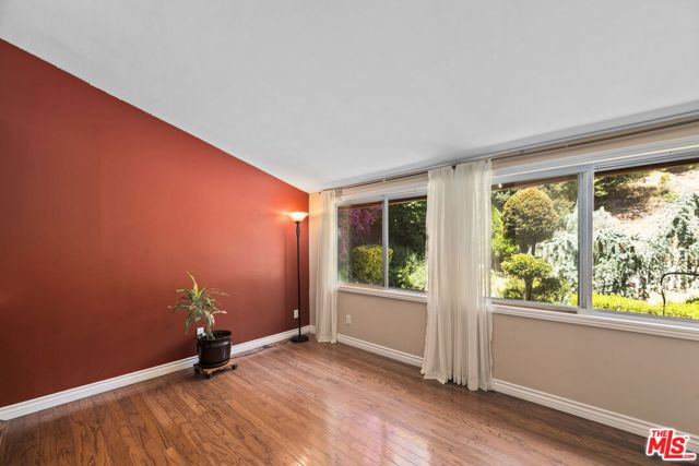 20315 Clark Street, Woodland Hills CA: https://media.crmls.org/mediaz/1fe00991-48a7-48b6-8616-5e9f314f24d8.jpg
