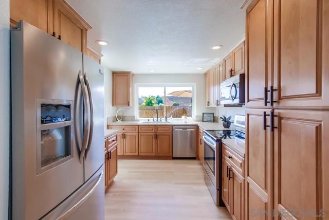 15034 Jenell St, Poway, California 92064, 4 Bedrooms Bedrooms, ,2 BathroomsBathrooms,Single Family Residence,For Sale,Jenell St,250032484SD