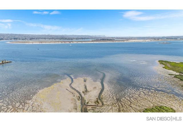 4007 Crown Point Drive, San Diego CA: https://media.crmls.org/mediaz/1fe02f3e-5079-4c06-88b5-0e7b9b2ef8a4.jpg
