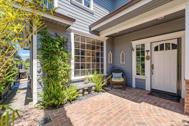 410 Monterey, Capitola CA: https://media.crmls.org/mediaz/1fe0ad31-140c-4523-bdea-5431500d5098.jpg