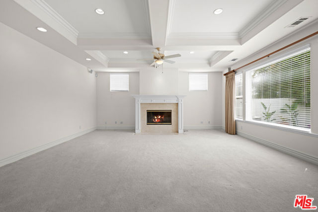 1756 Ruhland Avenue, Manhattan Beach CA: https://media.crmls.org/mediaz/1fe0bc67-5ab8-491c-9865-1b89b45b5a64.jpg