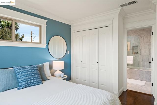 2310 Spaulding Ave, Berkeley CA: https://media.crmls.org/mediaz/1fe18a5d-cf50-409b-8e0e-8d603a5f42ae.jpg