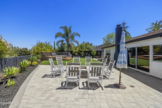 915 W Marcello Avenue, Thousand Oaks CA: https://media.crmls.org/mediaz/1fe22643-2953-4d4e-a5aa-b79fe3edb791.jpg