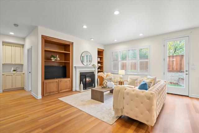 1436 Sandringham Way, San Jose CA: https://media.crmls.org/mediaz/1fe24857-5049-43b3-8a31-f16f3ad7b6be.jpg