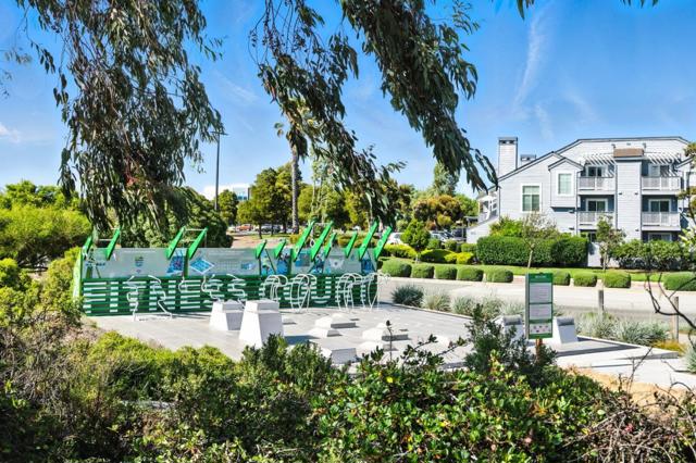 425 Cork Harbour Circle,  CA: https://media.crmls.org/mediaz/1fe3b238-162a-4416-8db1-efc550995c04.jpg