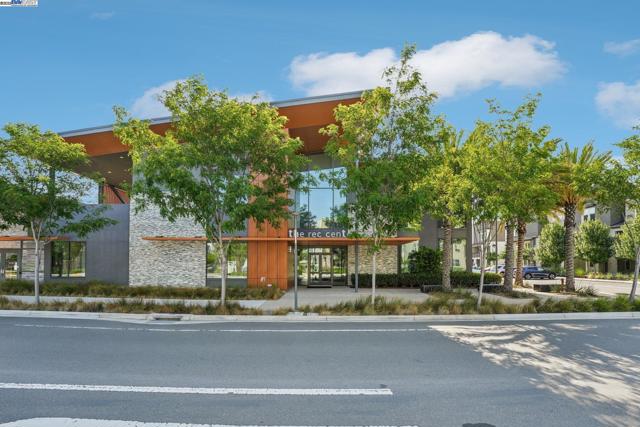 5860 Midnight Place, Dublin CA: https://media.crmls.org/mediaz/1fe43f8b-f9c1-4ba8-afb5-f40a8ae6f0b1.jpg