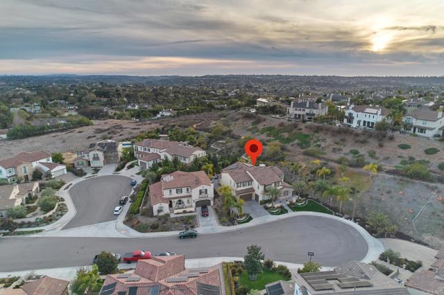 Detail Gallery Image 6 of 50 For 3615 Corte Claro, Carlsbad,  CA 92009 - 6 Beds | 6/1 Baths