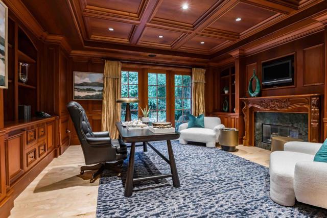 58 Marymont Avenue, Atherton CA: https://media.crmls.org/mediaz/1fe55518-a51e-4ec7-9612-74c7b3280cc0.jpg