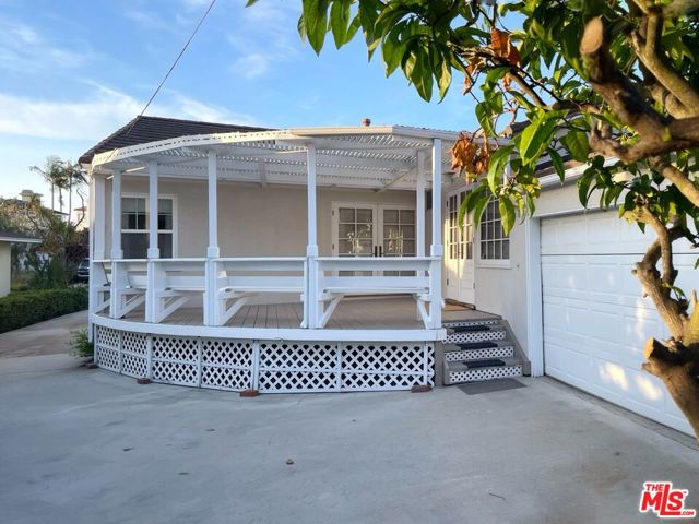 265 Via Buena Ventura, Redondo Beach, California 90277, 3 Bedrooms Bedrooms, ,2 BathroomsBathrooms,Residential,Sold,Via Buena Ventura,23279271