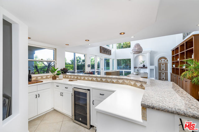 26743 Via Linda Street, Malibu CA: https://media.crmls.org/mediaz/1fe684cc-f824-4c0e-aa20-d02143879031.jpg