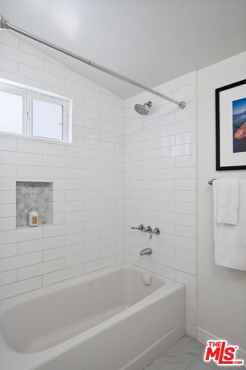 3627 Veteran Avenue, Los Angeles CA: https://media.crmls.org/mediaz/1fe73c1f-7fb9-47d6-9df3-9586a1754989.jpg