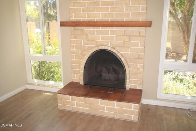4518 Henley Court, Westlake Village CA: https://media.crmls.org/mediaz/1fe8372b-7feb-4f6e-a1ce-edbde749d7cc.jpg