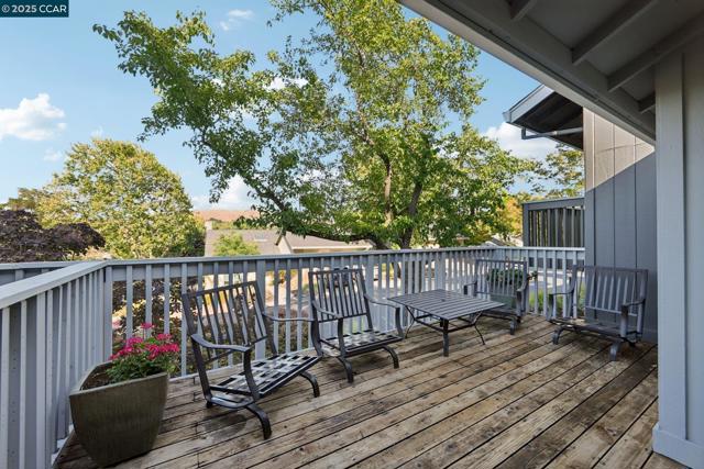 20 Broadmoor St, Moraga CA: https://media.crmls.org/mediaz/1fe86839-62b8-4894-8fb3-10730cce9aaa.jpg