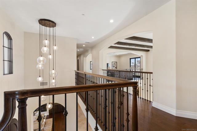 7545 Top O The Morning Way, San Diego CA: https://media.crmls.org/mediaz/1fe8d750-5f25-4c31-93a5-3651bc30b1ad.jpg