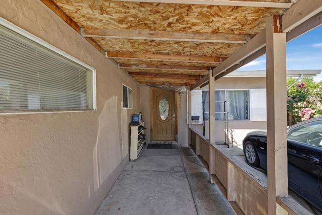 1549 Jupiter Way, Milpitas CA: https://media.crmls.org/mediaz/1fe8ec64-c82a-4549-885f-82e5b0bbd466.jpg